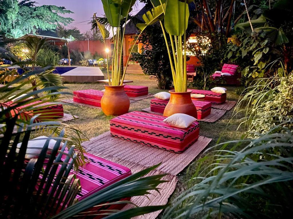 Le Kentia Hotel Lome Bagian luar foto