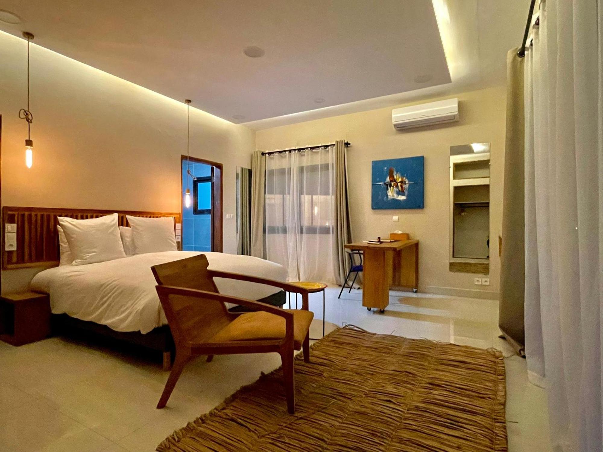 Le Kentia Hotel Lome Bagian luar foto