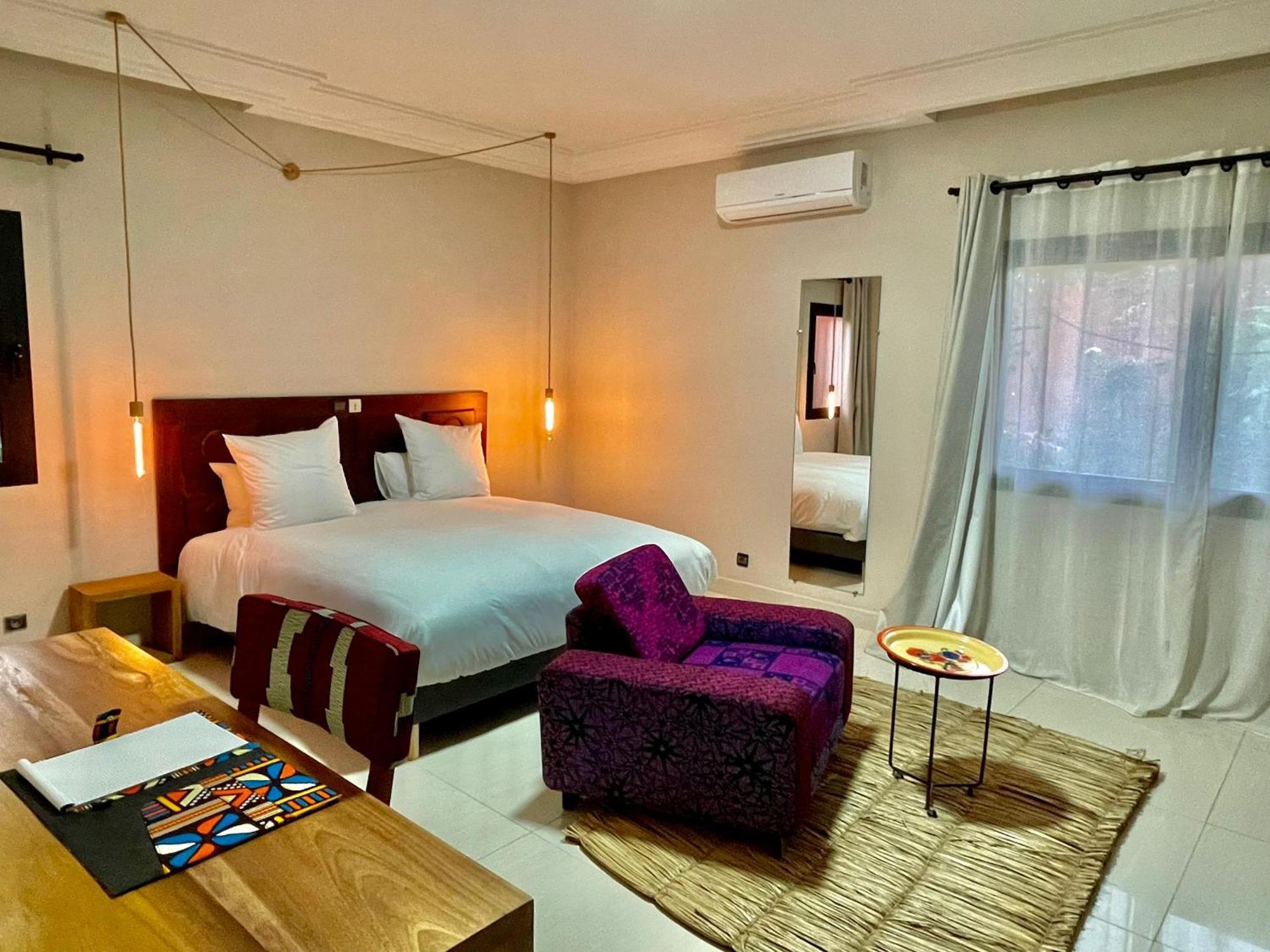 Le Kentia Hotel Lome Bagian luar foto
